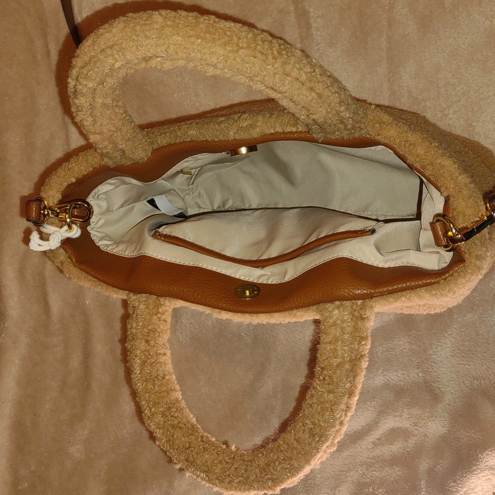 MIX NO. 6 Caiti Satchel. - Picture 11 of 16
